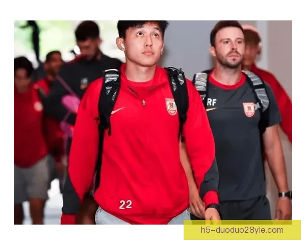 国安官宣签下亚泰中场王禹已随队会合