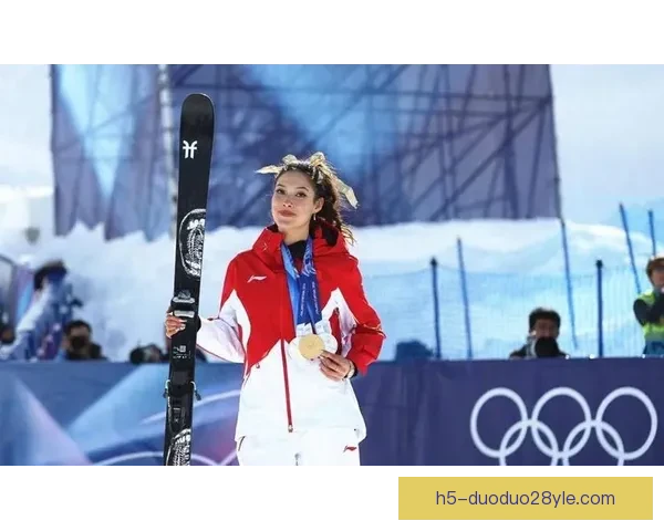 谷爱凌蝉联银牌为最佳一滑骄傲