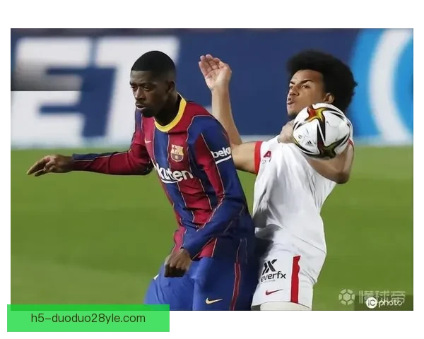 埃切韦里脚内侧冲球未踩孔德事实